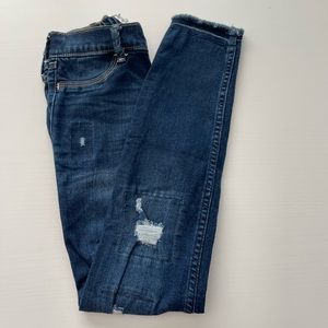 💜Girls Abercrombie Jeans. See measurements